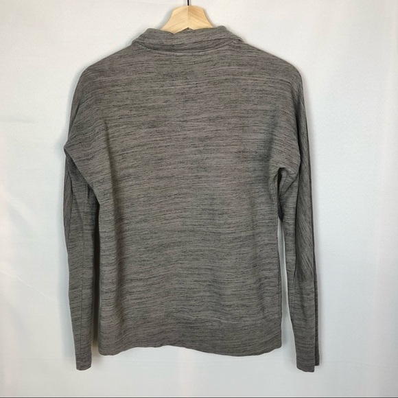 LIV Outdoor Gray Sunny Quarter Snap Pullover S - Picture 4 of 8